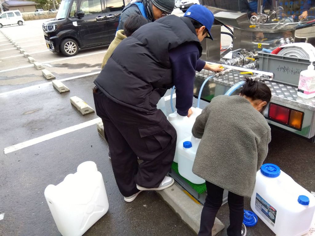 給水活動の様子3