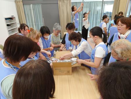 アルファ米を作る様子