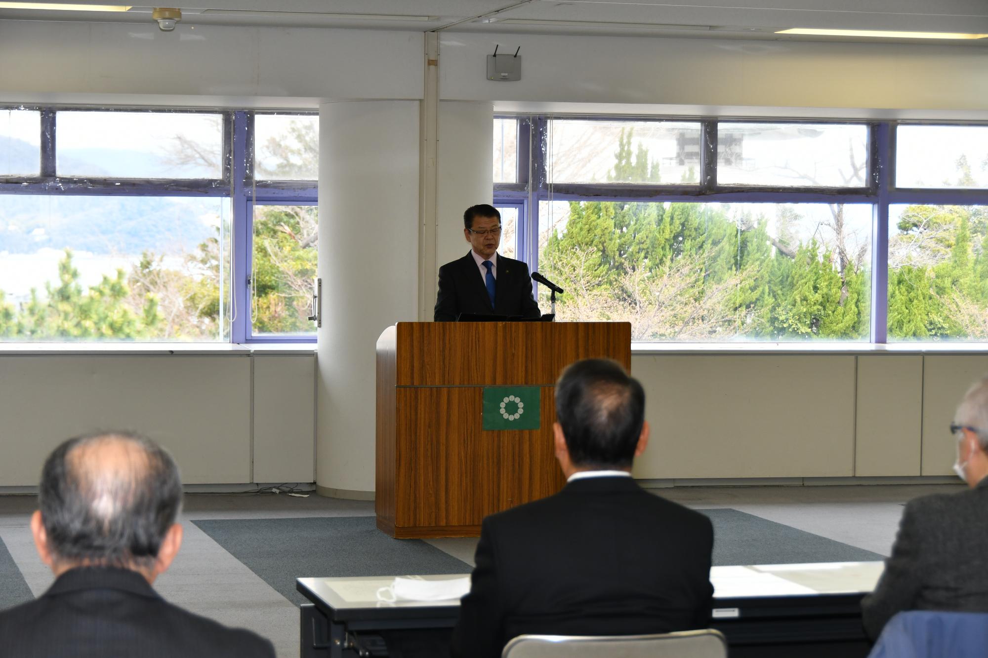 0122区議会議員選挙当選証書付与式