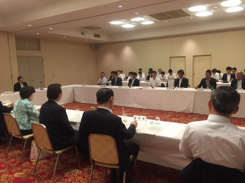 下田市にて開催された静岡県市長会9月定例会議の写真